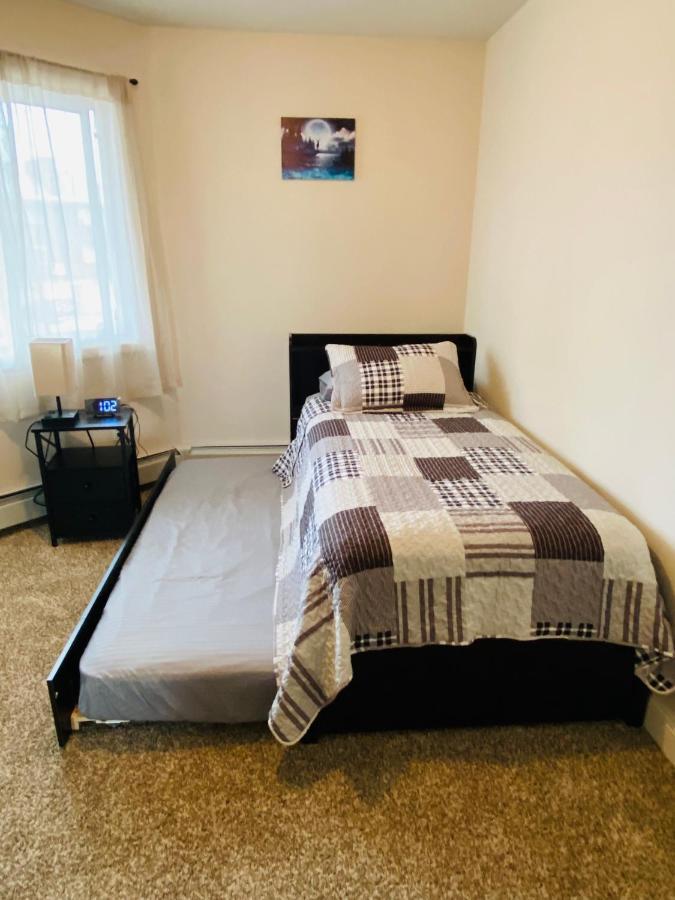 Beautiful 2 Bedroom 1 Bath Apartment With Private Garage Anchorage Zewnętrze zdjęcie